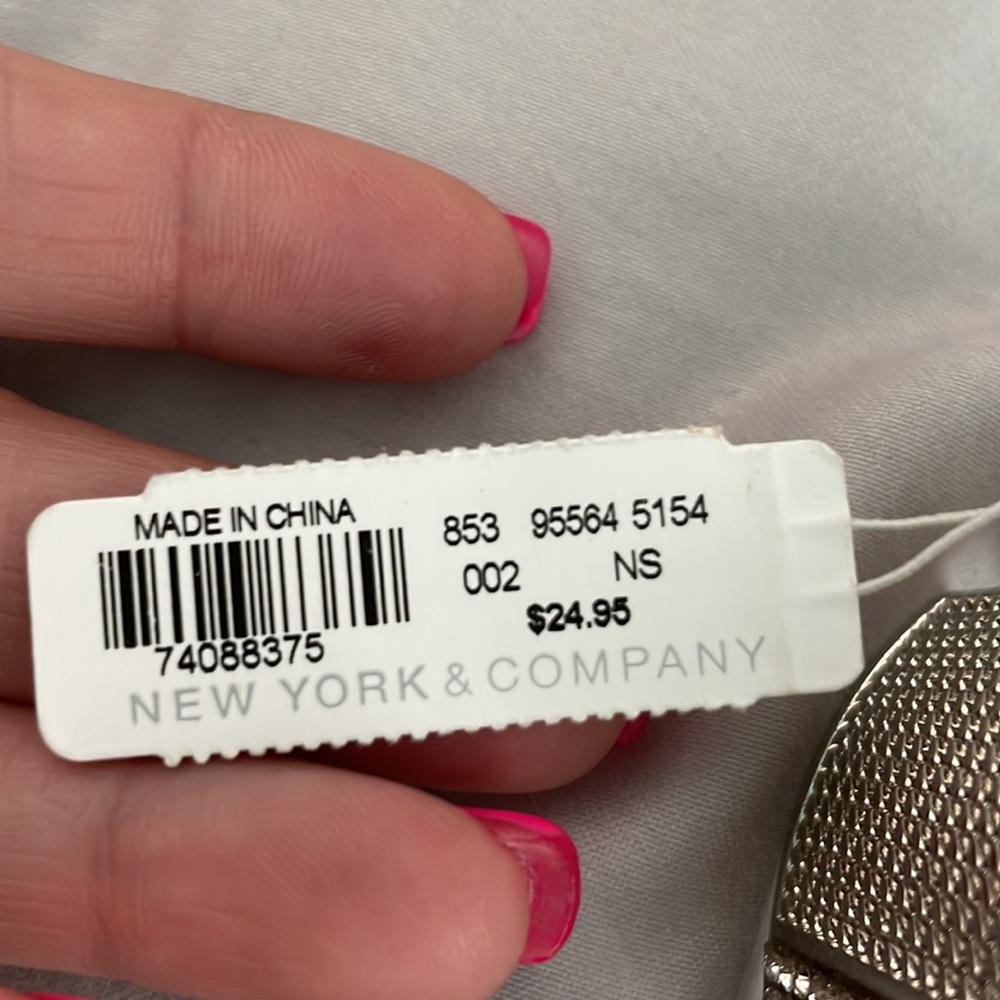 NWT Rhinestone silver bangle - Picture 3 of 5